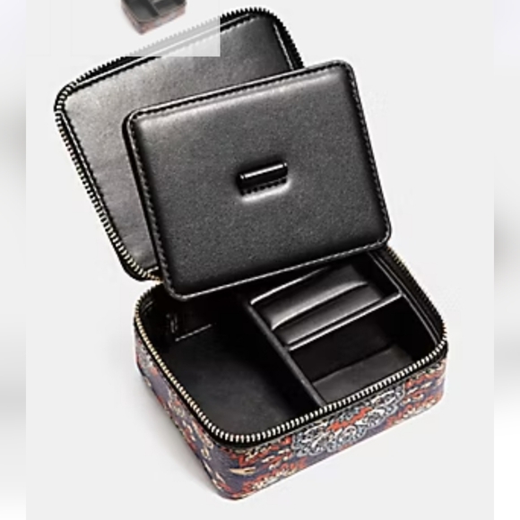 Coach Forest Flower Print Travel Jewelry Case Coated Canvas Zip Around Blue NWT - Picture 4 of 13